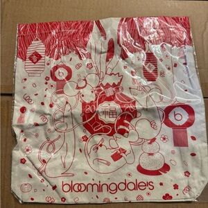 Bloomingdale's Red and White Tote Bag